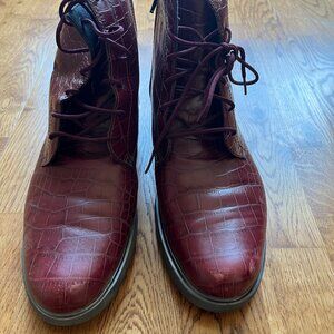 Munro Finley Dark Red Croc Print Leather Ankle Boots Women's Size US 13 M